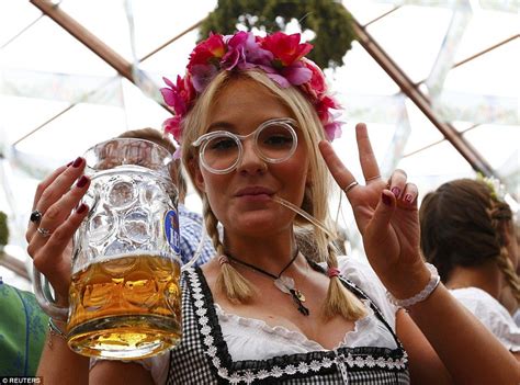 oktoberfest munich 2015 world s largest beer festival facts and photo reckon talk beer