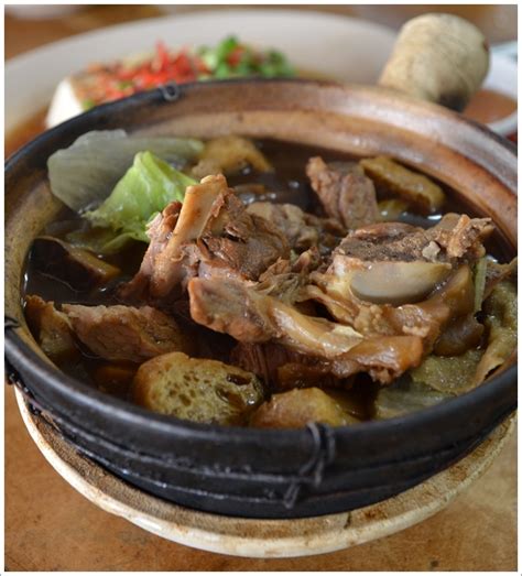 The singapore breakfast dish may be hard to find stateside, but you can always recreate it at home. Hokkien Association Bak Kut Teh (Yeoh's Bah Kut Teh ...