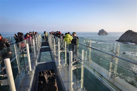 Busans Newest Tourist Attraction The Sky Walk Koreabridge