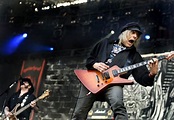 Former Motörhead Guitarist Michael "Würzel" Burston Dead at 61 | Guitar ...