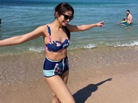 Hot Mama Banget Intip 5 Potret Acha Septriasa Pakai Bikini Di Pantai