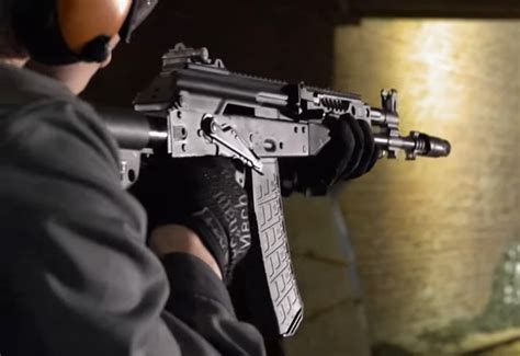 Russia Orders 150000 Latest Kalashnikov Assault Rifles