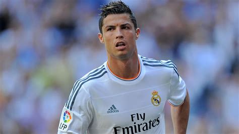 Official Cristiano Ronaldo Signs New Contract Managing Madrid