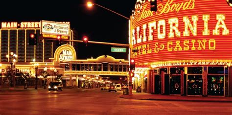 A Look Back At Las Vegas Neon