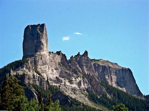 Chimney Rock And Courthouse Mountain Photos Diagrams And Topos
