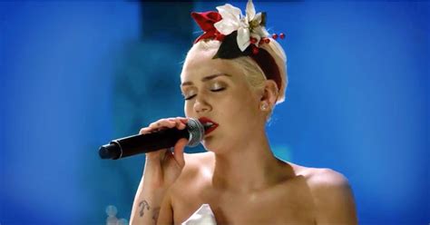Miley Cyrus Singing Silent Night Video 2015 Popsugar Entertainment