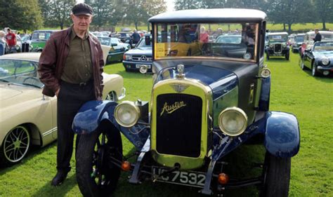 Grandfather Spots Cars He Sold In 1962 At Classic Car Exhibition Uk