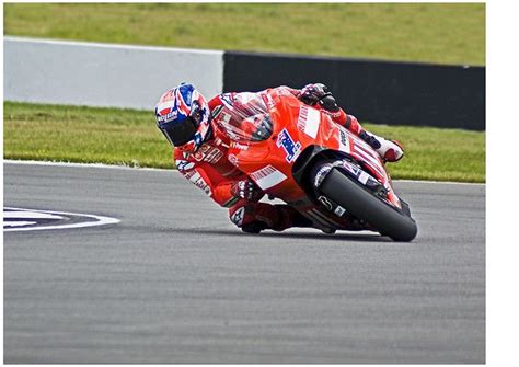 Before 1977, the only british round was the isle of man tt, which was part of the fim championship from its inauguration in 1949 until 1976. casey stoner world moto gp champion | Motogp, Motogp rossi ...