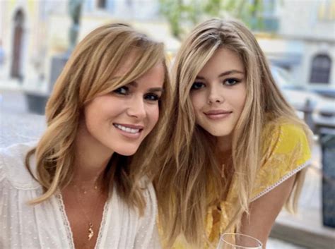 Amanda holden covers her daughters lexi, 14, and hollie, 8, in flour as she refuses to choose her favourite child in hilarious tiktok challenge. Amanda Holden fans in shock as daughter Lexi, 14, is her double in latest snap - YPRQ-Shopping