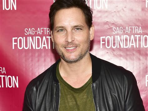 Peter Facinelli Reveals Lb Weight Loss Poses Shirtless For Prostate Cancer
