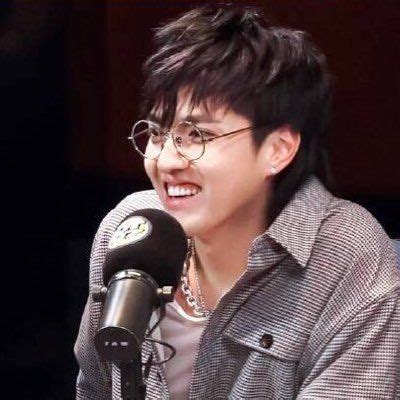 Andy chen, mandy wei, jolin chien, mandy tao, kris shen, nylon chen: kris wu's smile🖤Antares | Kris wu, Kris exo, Wu yi fan