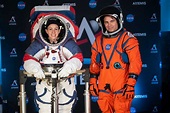 La NASA presentó los trajes espaciales que serán usados para el próximo ...