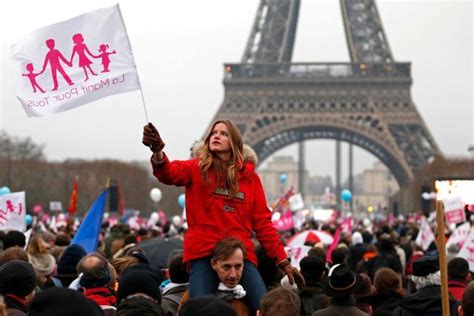 Huge Turnout In Paris For Anti Gay Marriage Protest Abc News Australian Broadcasting Corporation