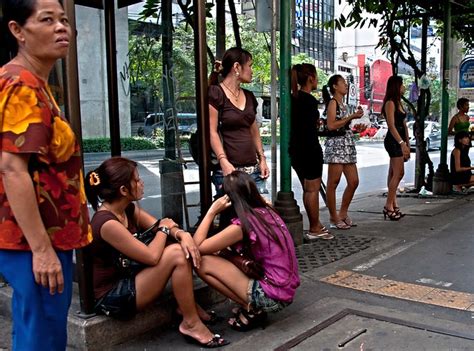 8 The Girls On Hooker Row Sukhumvit Soi 5 Street Prostitu Flickr