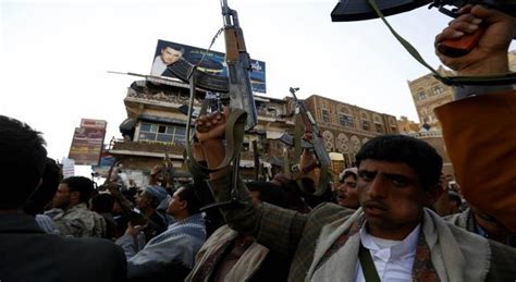 تتناول هذه الدراسة مسألة تجنيد الأطفال في النزاعات المسلحة، حيث حظرت الاتفاقيات الدولية تجنيد الأطفال واستعمالهم في العمليات العدائية سواء تلك المتعلقة بالمنظومة. منظمات حقوقية تحذر من خطر تجنيد أطفال اليمن لصالح ميليشيا ...