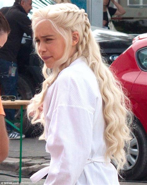 Emilia Clarke Got Wig