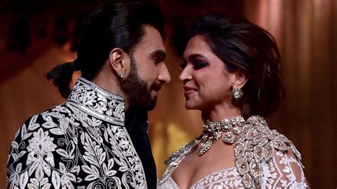 Deepika Padukone Ranveer Singhs Social Media Pda Continues