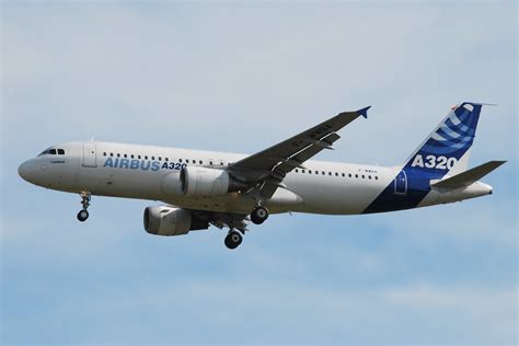 Airbus A320 200 Airbus Industries Aib House Colors F W Flickr