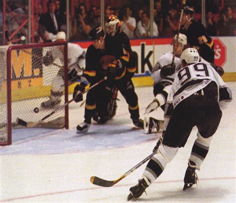 See more ideas about wayne gretzky, wayne, national hockey league. Wayne Gretzky "802" Los Angeles Kings | DGL Sports ...