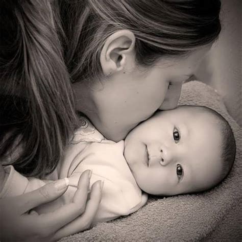 عکس عاشقانه مادر و فرزند زیبا و جالب برای پروفایل شبکه های اجتماعی