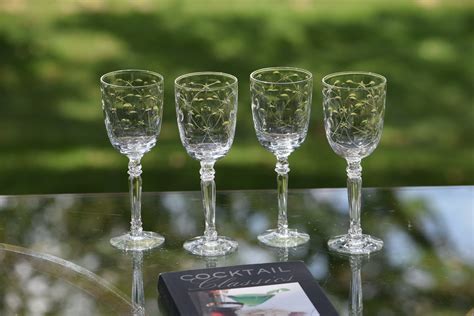vintage etched crystal wine glasses set of 4 fostoria christiana circa 1942 vintage 3 5 oz