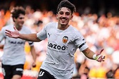 El delantero Diego López renueva con el Valencia hasta 2026