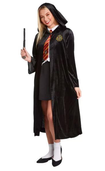 Find Yourself The Perfect Potter Costume This Halloween