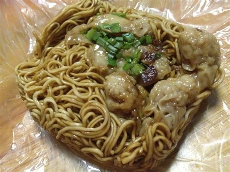 Bila saya try rasa nak tukar plate mee kicap saya dengan. 99 Cafe- Wantan Kicap Mee Kolok - Miri City Sharing