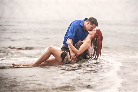 Couple Kissing On The Beach People In Photography On The Net Forums