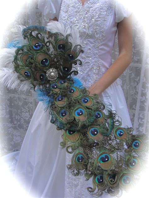 custom peacock feather cascade bridal bouquet in your choice of colors 250 00 via etsy