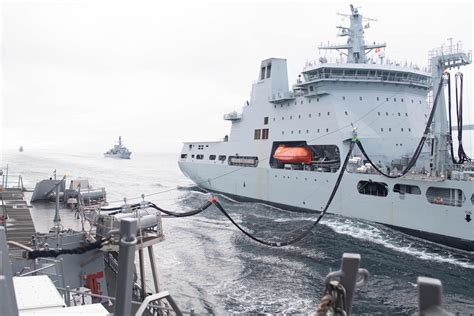 Uk Leads Us And Norwegian Ships To Conduct Combined