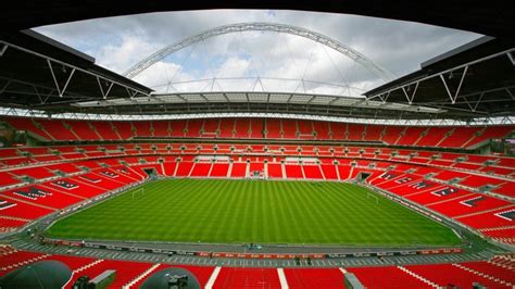 London hat sich für die halbfinalspiele und das finale beworben und letztendlich den zuschlag erhalten. Wembley Stadium & Arena In Pictures | Olympic Venues in ...