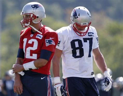 Tom Brady Rob Gronkowski Wont Attend New England Patriots Voluntary