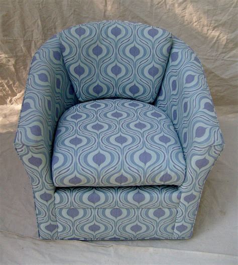Find swivel club chair manufacturers from china. Swivel Club Accent Chair by Younger Furniture Company ...