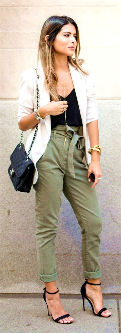 30 Outfits Thatll Make You Want A Pair Of Khaki Pants Right Now
