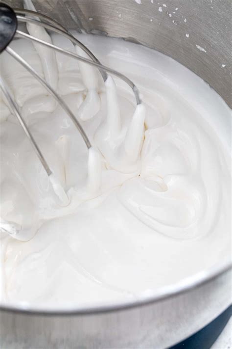 Egg whites to substitute meringue powder recipes at. What is Meringue Powder? Uses and Substitutes - Jessica Gavin