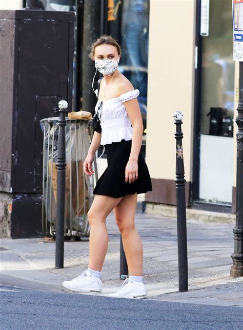 Lily Rose Depp Best Dressed Celebrities This Week Of Quarantine