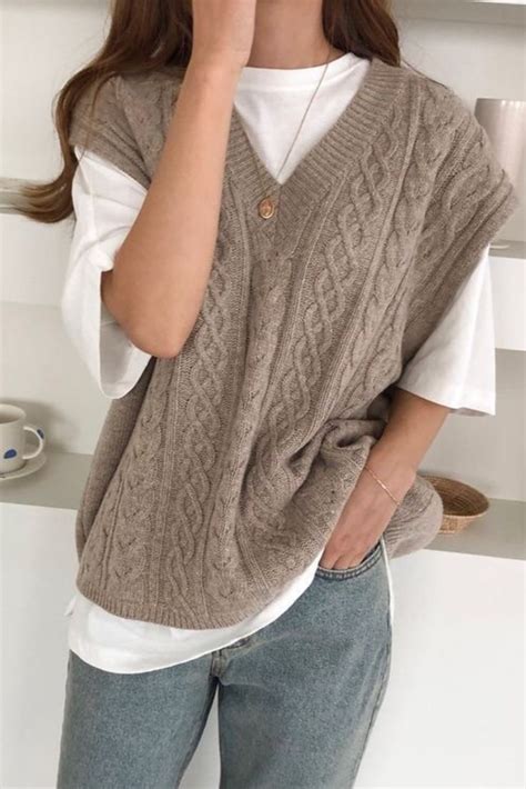 Sweater Vest Outfit L The Must Have Sleeveless Sweaters For This Fall