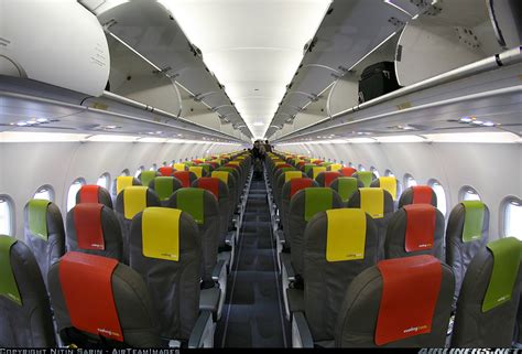 Airbus A320 214 Vueling Airlines Aviation Photo 1455208