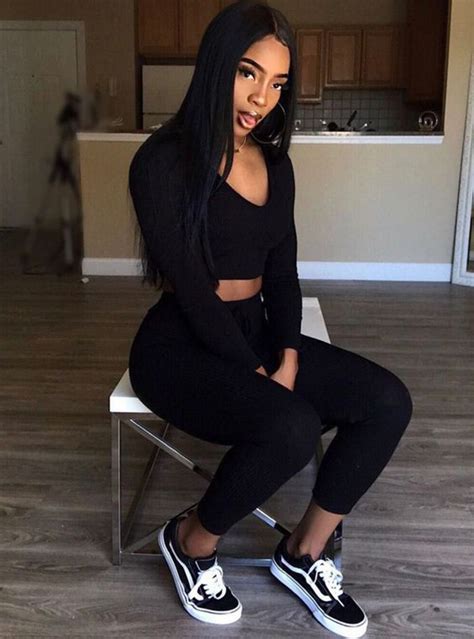 Instagram All Black Baddie Outfits Con Vans En Stylevore