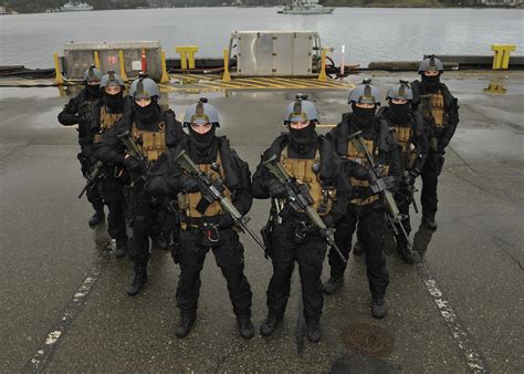 Maritime Tactical Operators Of The Royal Canadian Navy 3508 × 2506