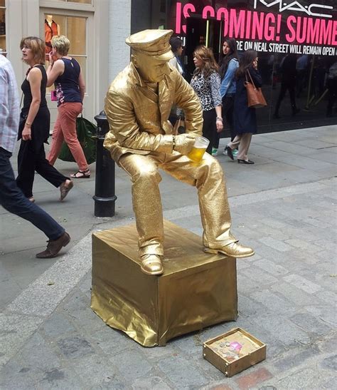 Living Statue Gold © Rob Farrow Geograph Britain And Ireland