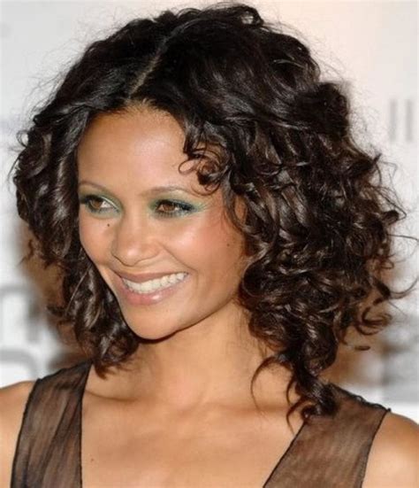 30 Glamorous Mid Length Curly Hairstyles For Women Hottest Haircuts