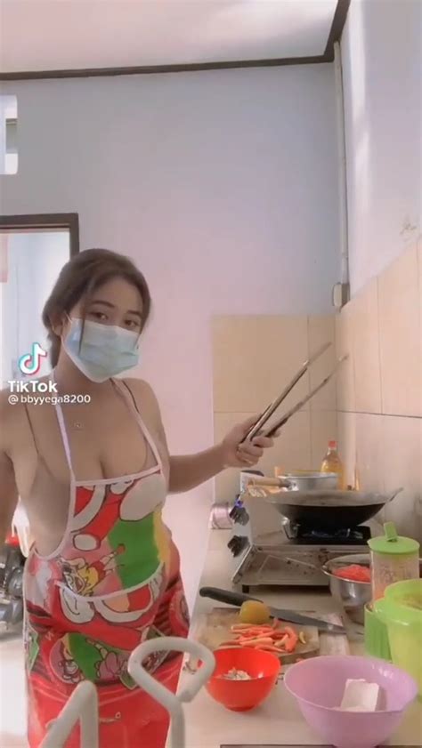 Bigo Live Goyangan Tante Kesepian Hot Janda Muda Tante Kesepian Posted A Video To Playlist