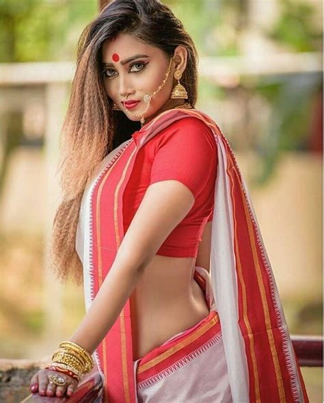 When A Bong Lady Appears In Saree It Becomes A Jaw Dropping Situation Indiana Low Waist Saree