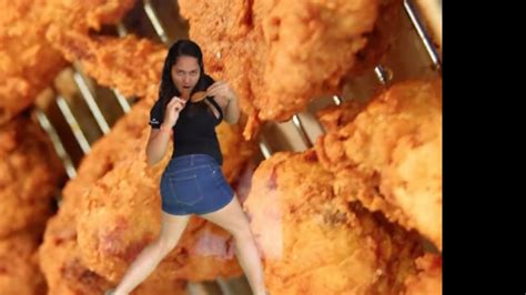 ékszerek Folyékony Múló A Las Chicas Les Gusta El Pollo Frito Halál