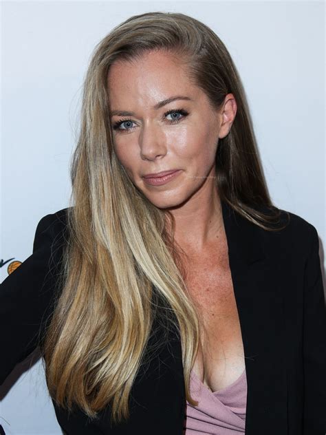 kendra wilkinson shows off her cleavage at the 21st annual harold and carole pump foundation