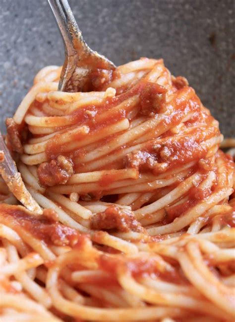 Spaghetti Sauce Easy Italian Recipe With 6 Ingredients Christinas