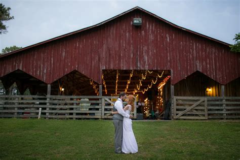 Farm Wedding In Tennesseejessica And Matt K Schulz Photography