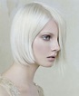 La moda en tu cabello: Color de cabello rubio blanco o rubio platino